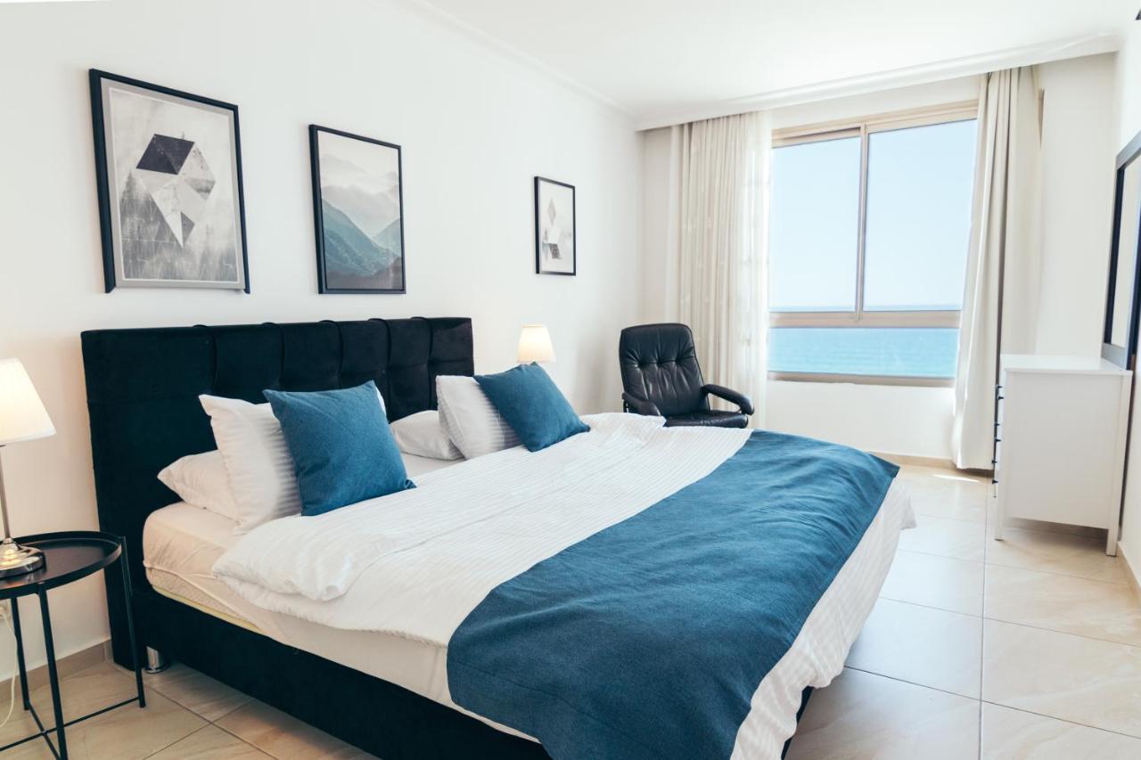 Almog Beach Apartments מגדלי חוף הכרמל חיפה Kültér fotó