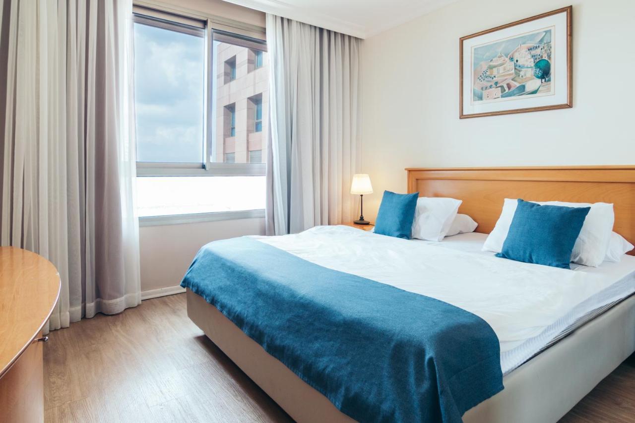 Almog Beach Apartments מגדלי חוף הכרמל חיפה Kültér fotó