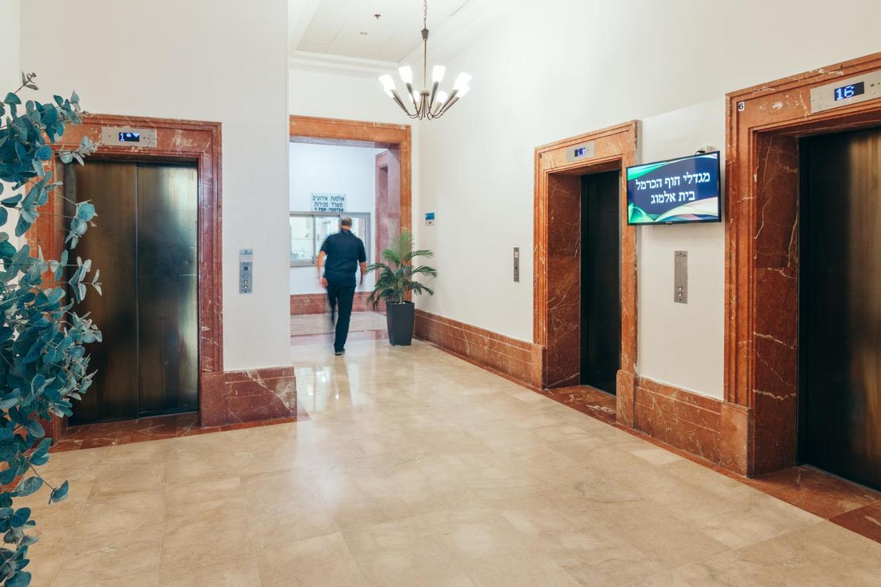 Almog Beach Apartments מגדלי חוף הכרמל חיפה Kültér fotó