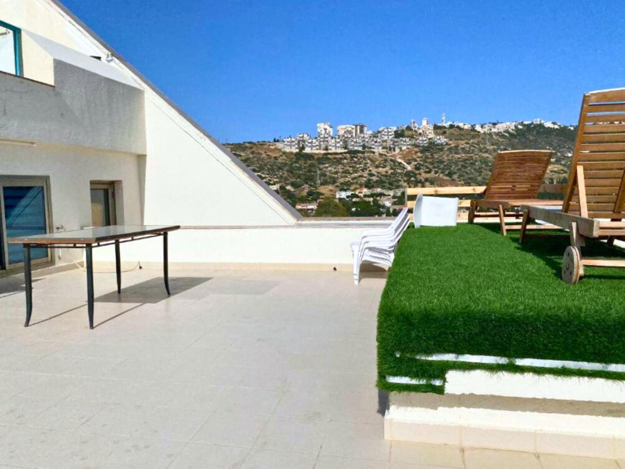 Almog Beach Apartments מגדלי חוף הכרמל חיפה Kültér fotó