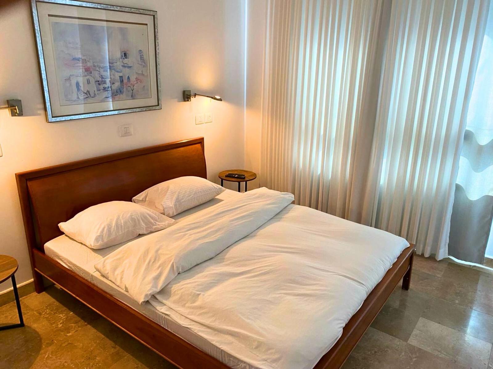 Almog Beach Apartments מגדלי חוף הכרמל חיפה Kültér fotó