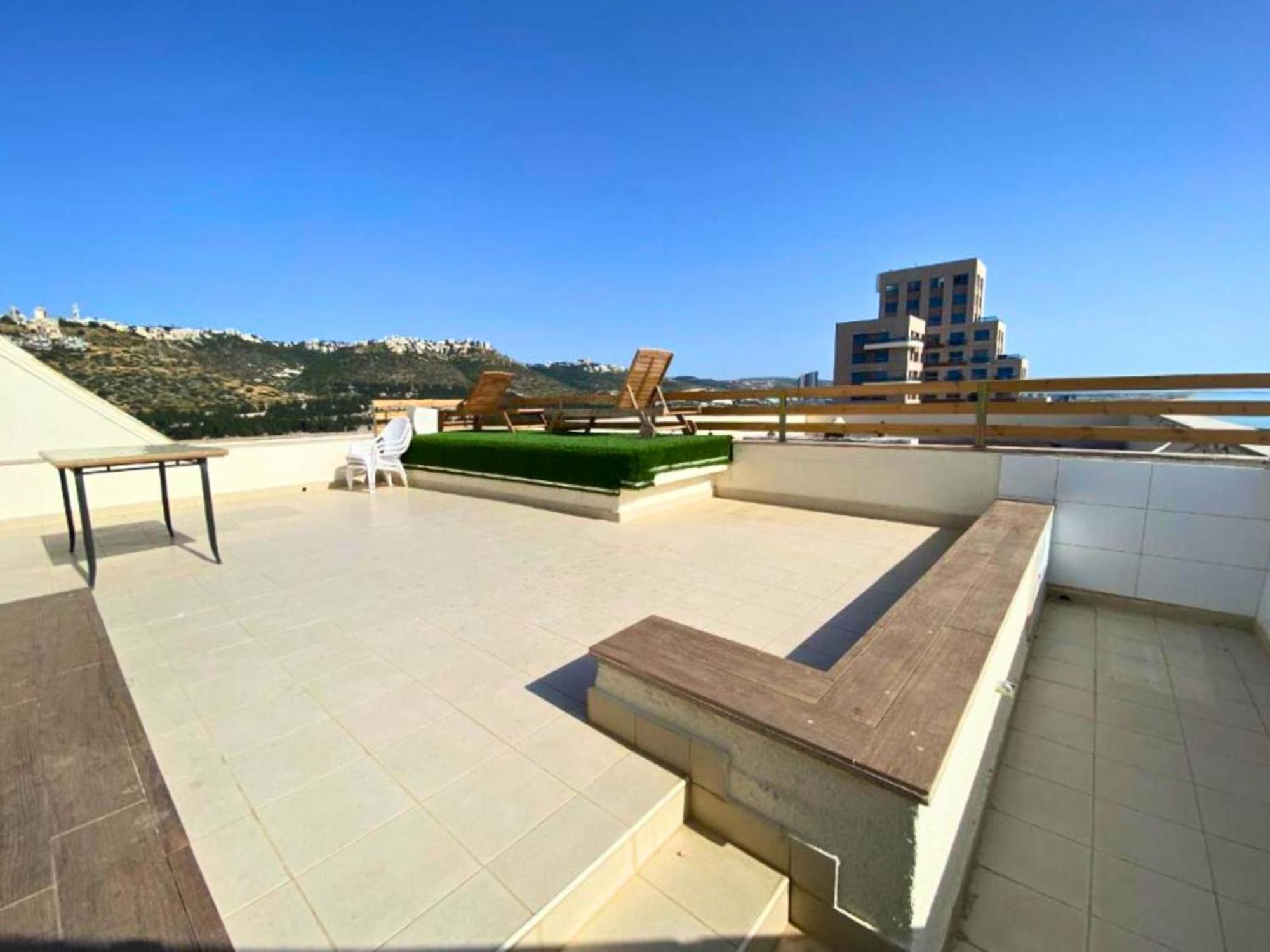 Almog Beach Apartments מגדלי חוף הכרמל חיפה Kültér fotó